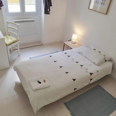 Private Room In Shared Apartment In The Center Of Nizza Exterior foto